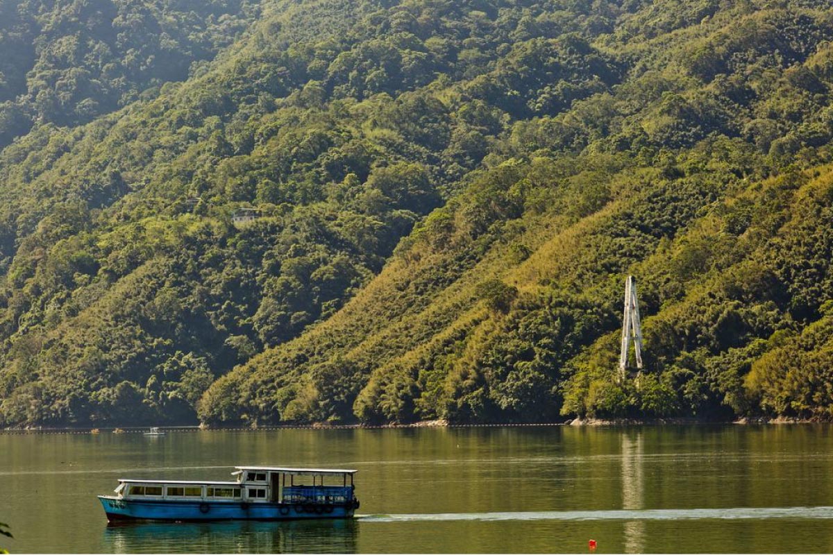 大壩洩洪景觀